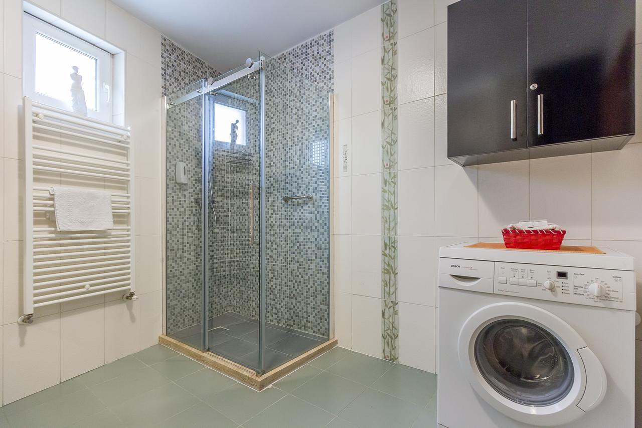 City Apartment Trifoiului Cluj-Napoca Exteriör bild