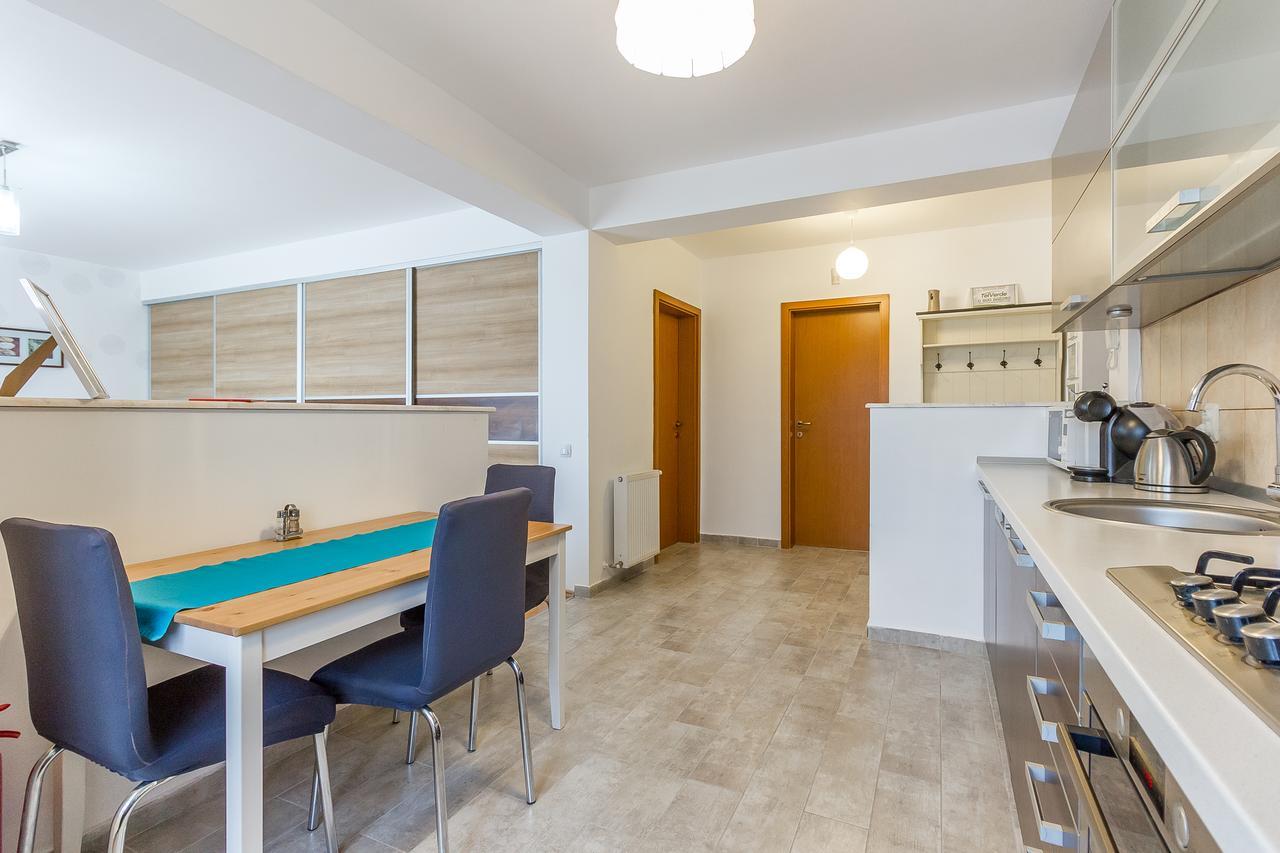 City Apartment Trifoiului Cluj-Napoca Exteriör bild